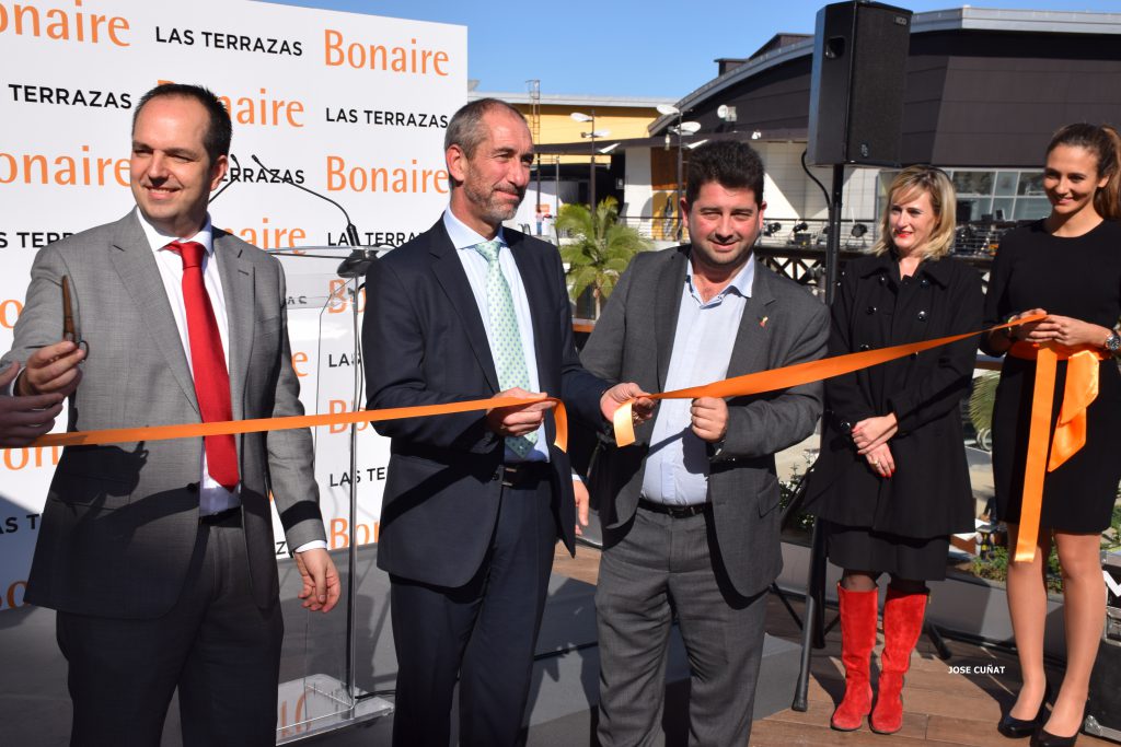 bonaire-inaugura-un-espacio-pionero-de-restauracion-y-ocio-las-terrazas-24