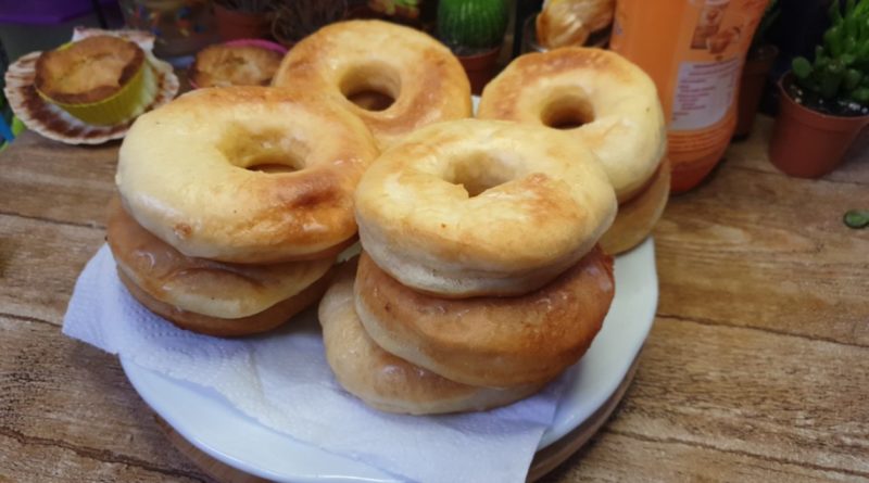Donuts, rosquilla o dona caseros fáciles y muy esponjosos, receta del donut